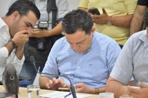 28081056_10204103468103749_1921458181_o