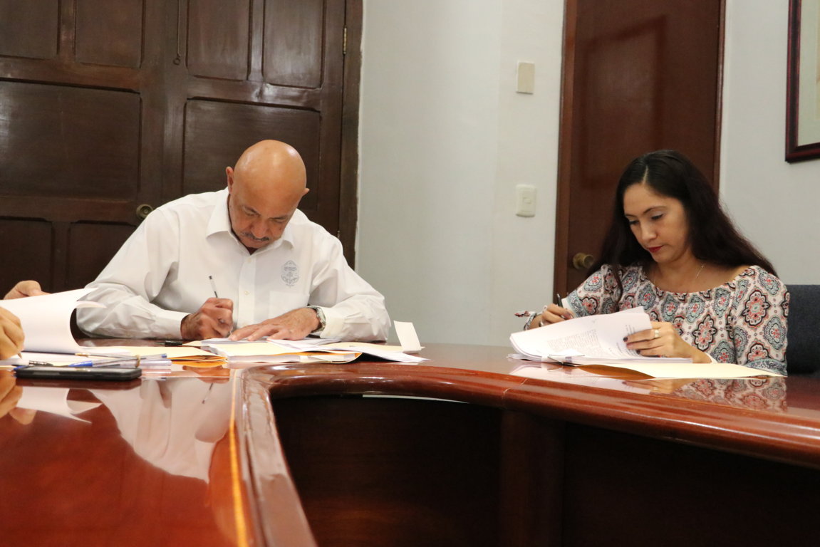 IMG 1976 prensa uady