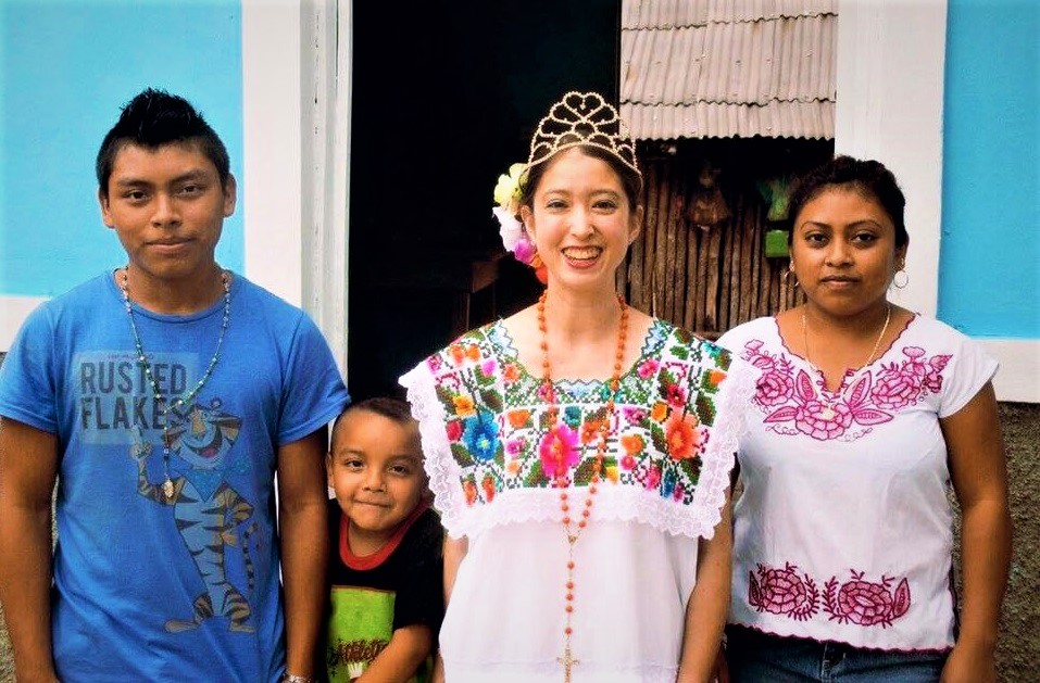 Ellen, Japonesa que habla maya