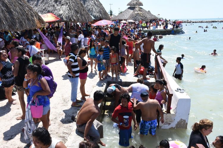 02. abarrotan playa 9EDITADA 750x500