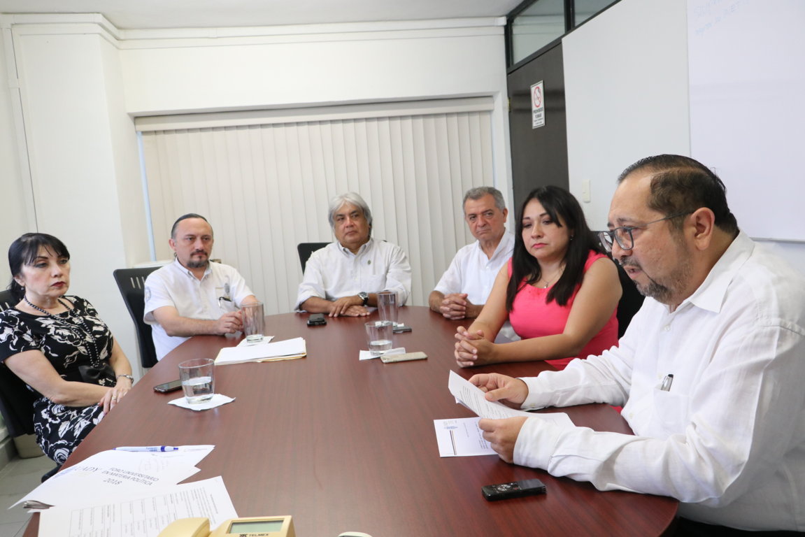 Comite foro univ materia politica 24abr18 IMG