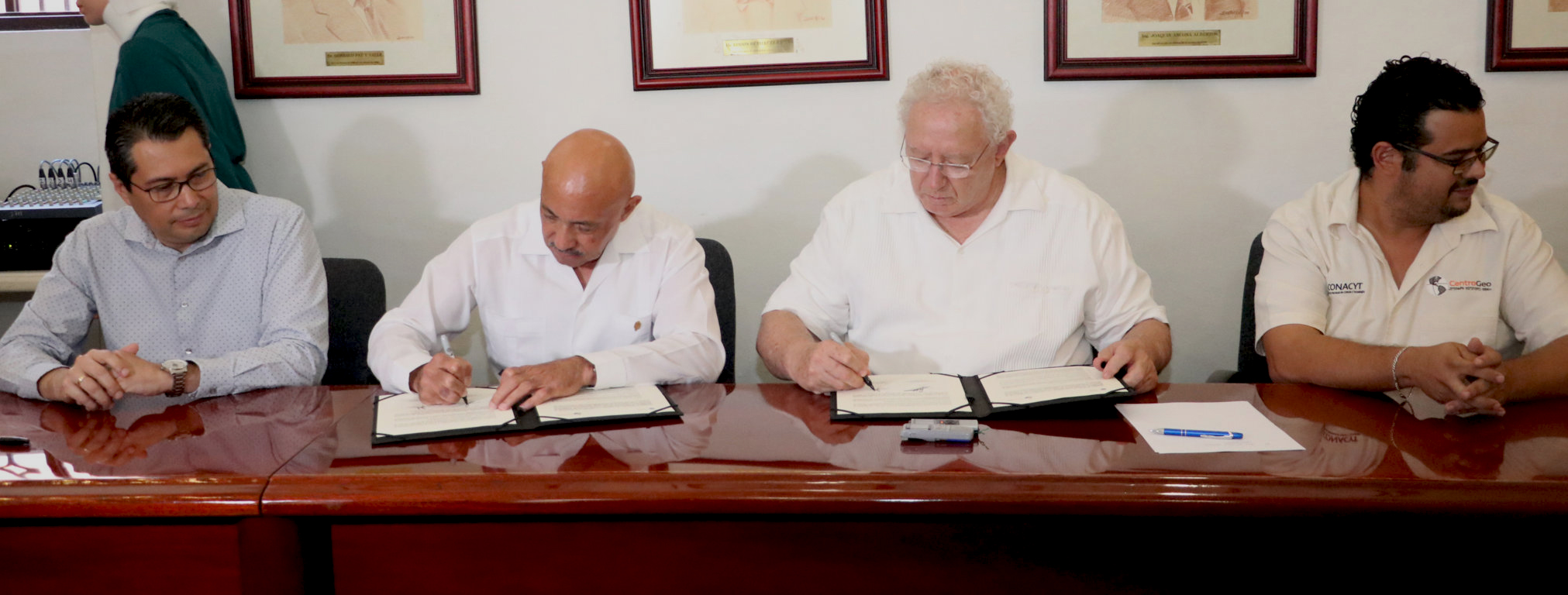 Convenio uady y el centro ciencias de Información 29may18 IMG