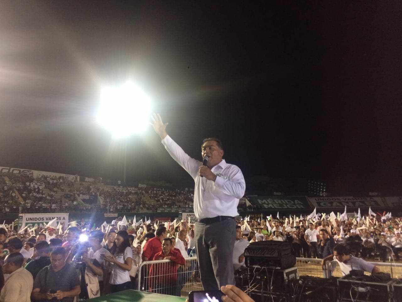 35223957 10204531975856175 4908308163675029504 n