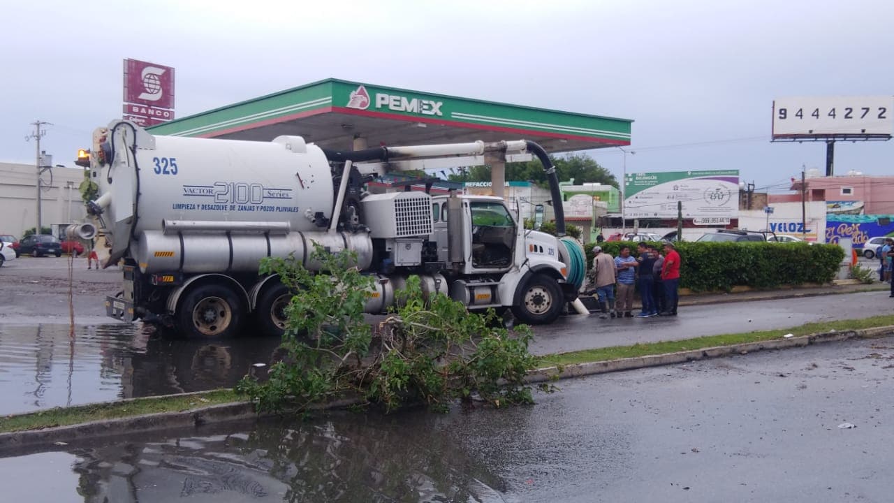 38770667 2092584914326354 574721054325342208 n