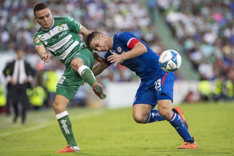 Santos cruz azul empate
