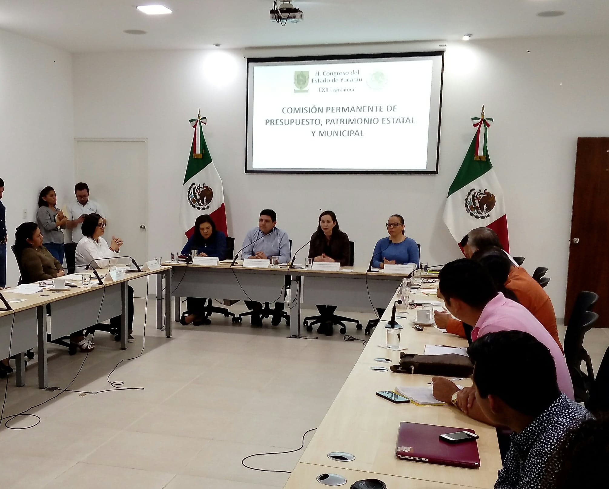 48412736 2264398720505752 7548842533858574336 n