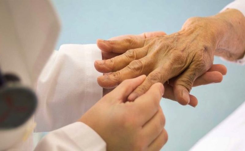 Diagnostico temprano de artritis reumatoide evita danos irreversibles 696x428