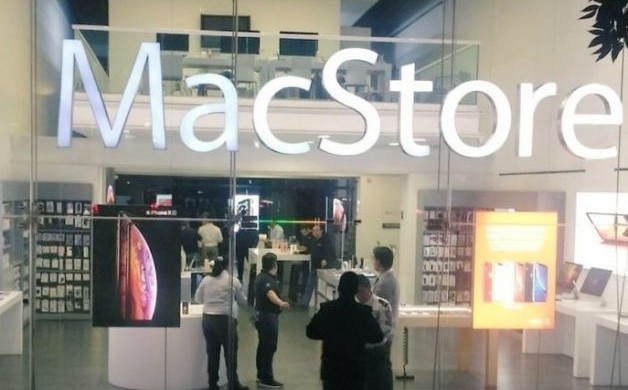 472861 imagen L4THij3x