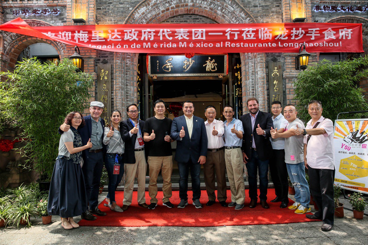 Photo4902271007776155770