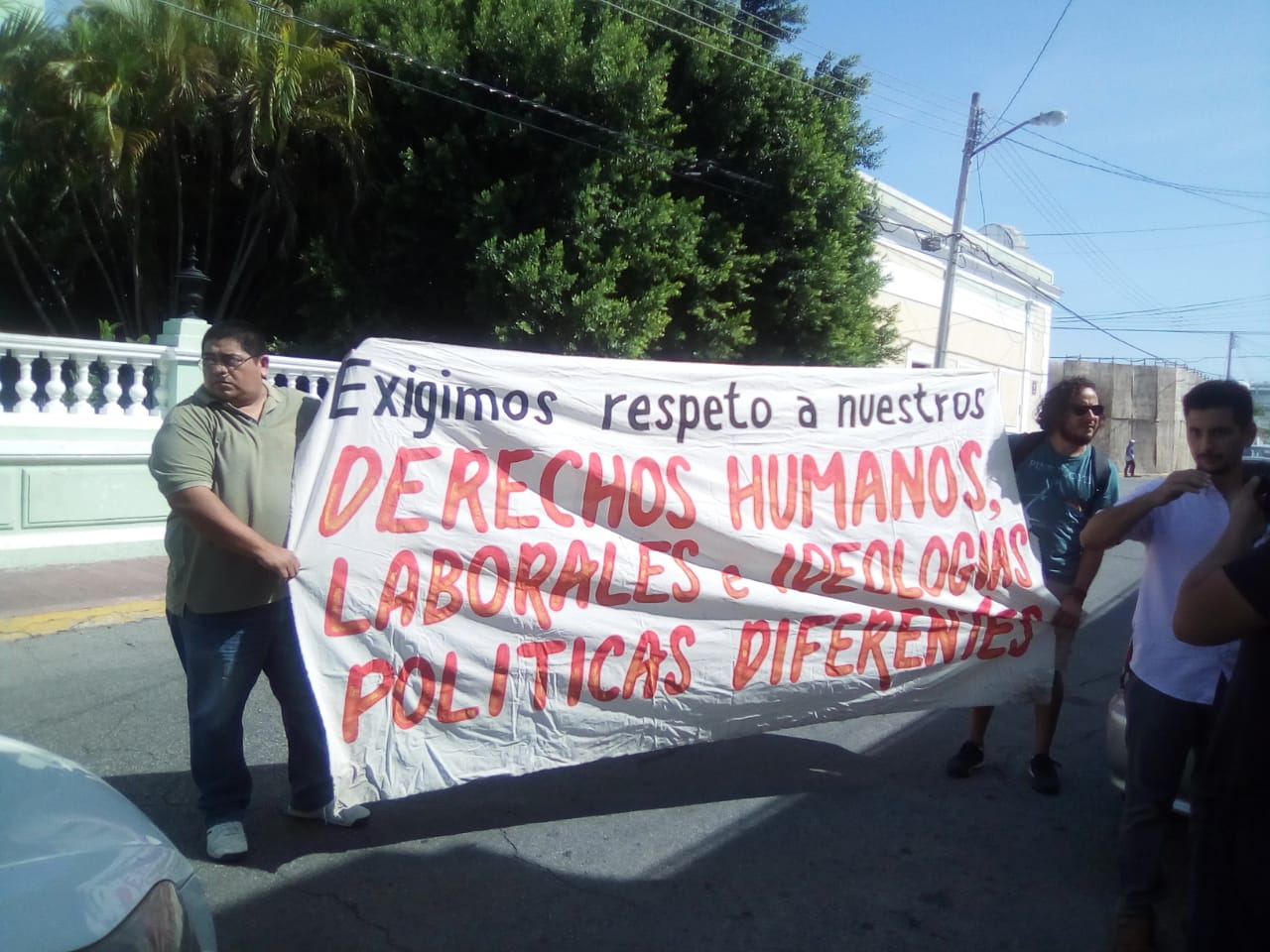 Pm 12 3colsbyn protestaensalud