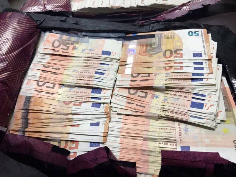 Euros aeropuerto alfonso bonilla aragon lavado activos 12 09