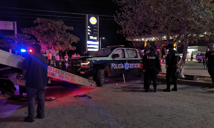 Patrullero sufre accidente durante persecución policiaca