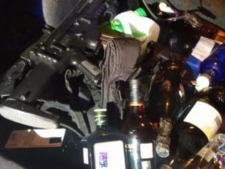 Interceptan a 3 presuntos agentes ministeriales alcoholizados en Cancún