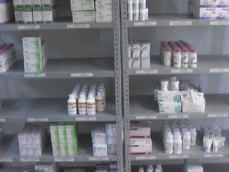 Persiste contingencia por desabasto de medicamentos