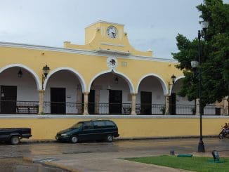 Izamal, Yucatán (24334290116)