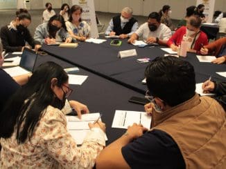 MESAS DE TRABAJO (4)