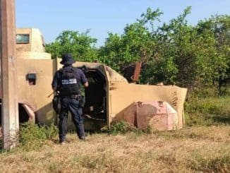 Aseguran vehiculos con blindaje artesanal en aguililla michoacan fuente twitter santiagod181281