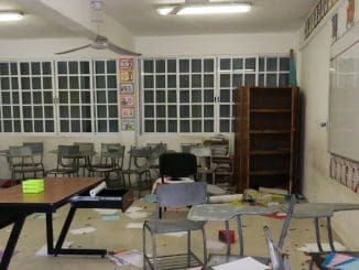 Muchas de las escuelas fueron 92 1 902