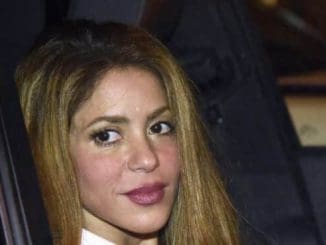 Shakira, esquiva y muy seria en sus primeras imágenes tras el ingreso hospitalario de su madre
