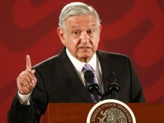 JoséCárdenas 20211007 AMLOLitio